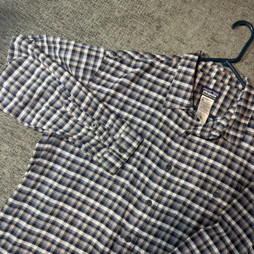 Patagonia Button Down Shirt XL Blue Grey Gingham Cotton Blend Long Sleeve